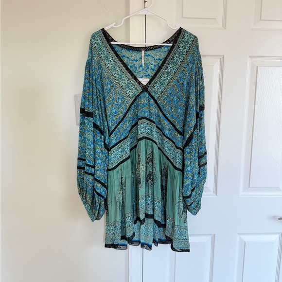 Free People Top Green Blue Luna Scarf Print Balloon Sleeve Boho Tunic L NWT - Picture 2 of 11